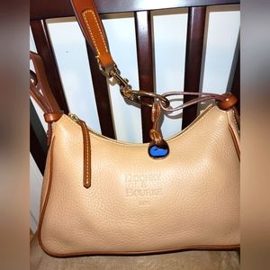 Dooney and Bourke light camel shoulder bag.